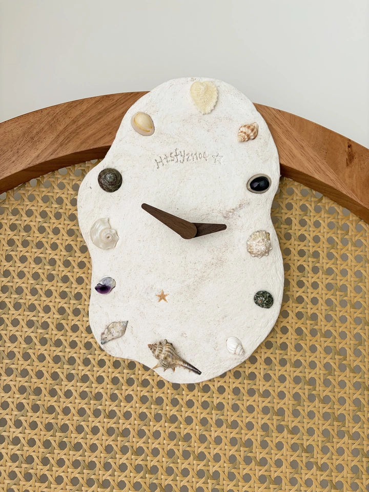 The Tideless Shore — Seashell & Stone Coastal Desk Clock Material Kit
