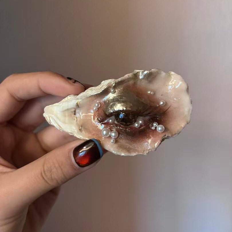 The Watching Shell – Artisan Shell Eye Brooch in Gothic Ocean Style - Awhisker