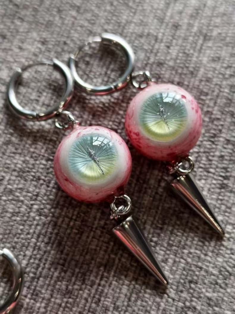 A Lake In My Eyes - Surreal Eye Spike Earrings - Awhisker