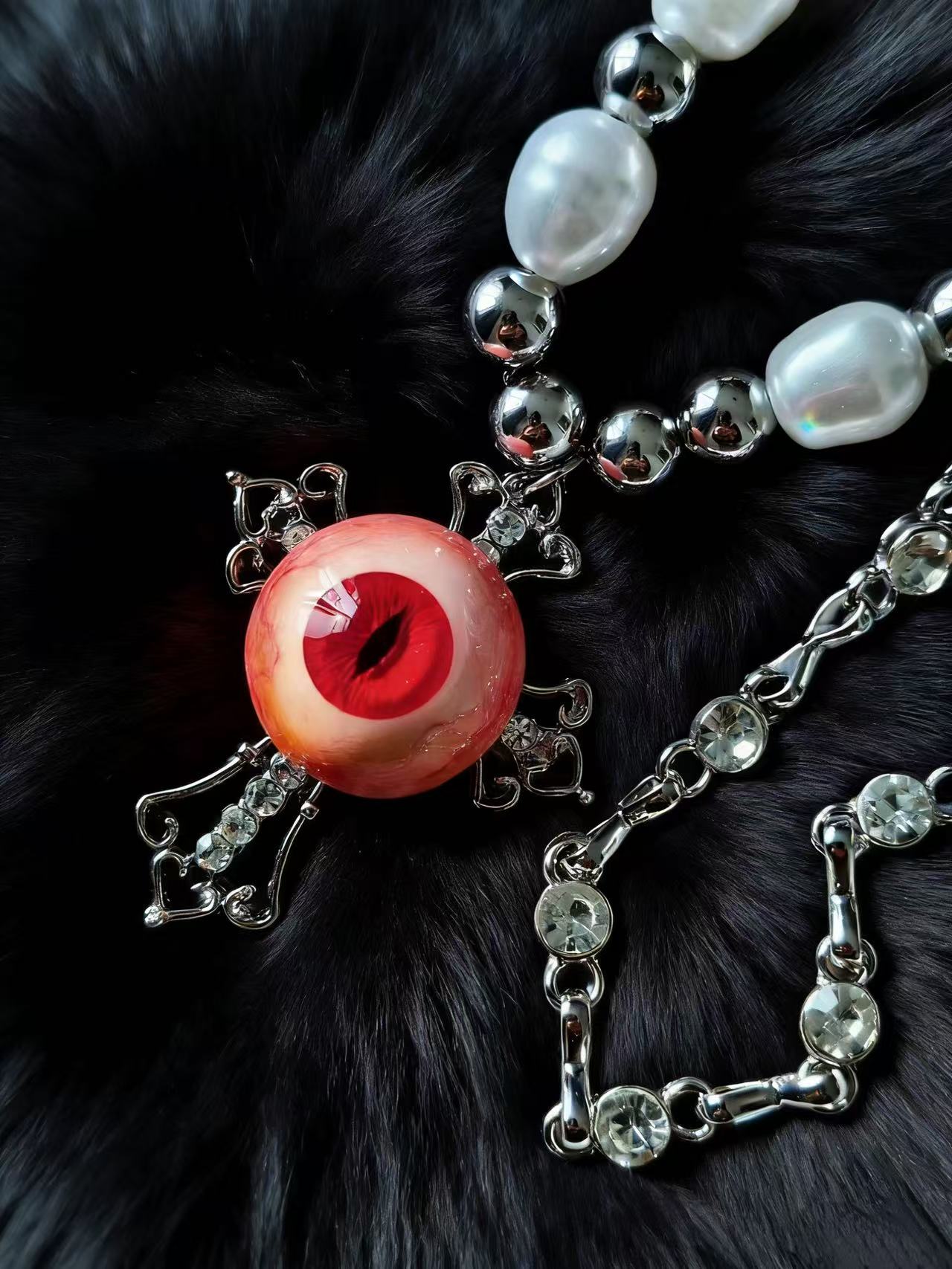 Gothic alloy eyeball necklace with metallic chain and pearls