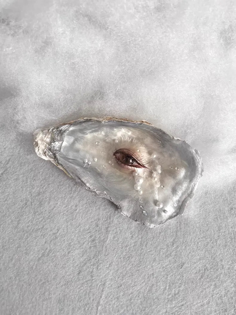 Bespoke Lover's Eye — Eldritch Oyster Vessel - Awhisker