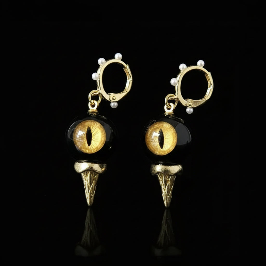 Cthulhu Feline Gaze — Obsidian Cat Eye Abyssal Spike Earring - Awhisker