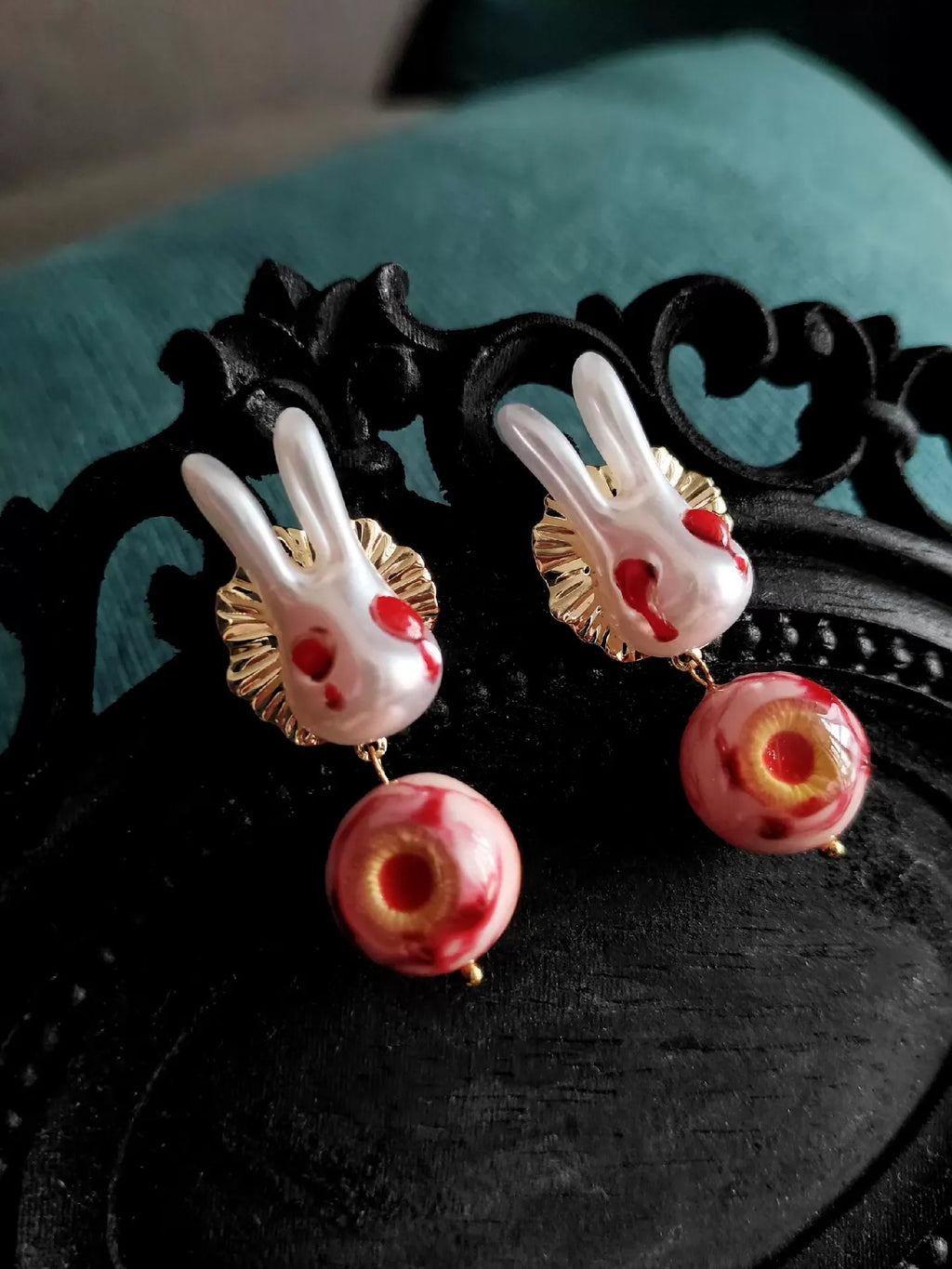 Find the Eye — Bunny Ocular Relic Earring, Dark Fantasy - Awhisker