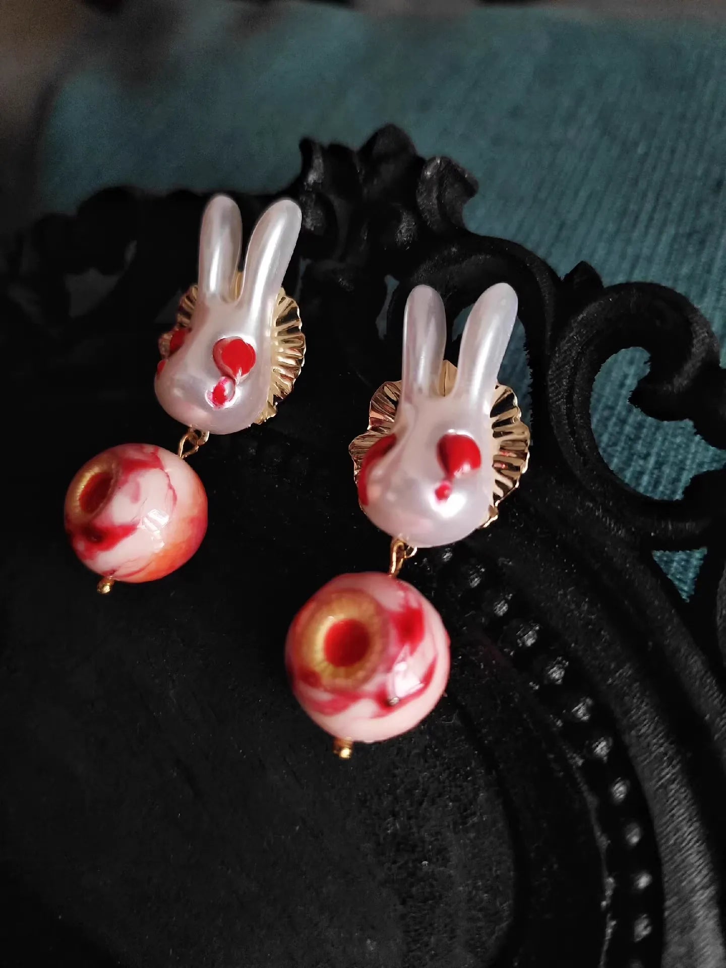 Find the Eye — Bunny Ocular Relic Earring, Dark Fantasy - Awhisker