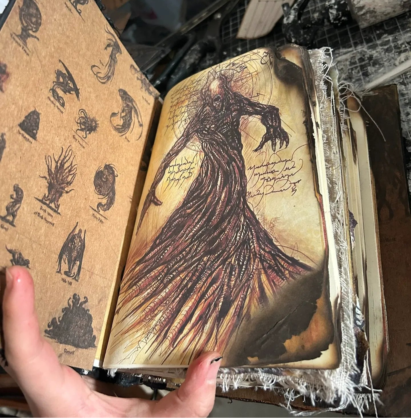 The Necronomicon Grimoire — Cthulhu Burned-Page Eldritch Relic - Awhisker