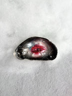 The Oyster Eye — Crimson Gaze Shell Relic, Scarlet Night - Awhisker