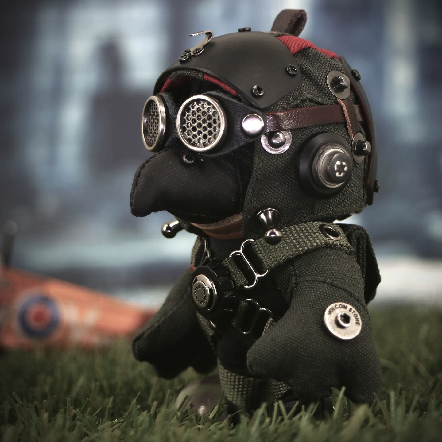 Handmade Bird Pilot Dark Version keychain main view — miniature Q-mode plush toy, black cyberpunk bird charm, backpack accessory — Awhisker