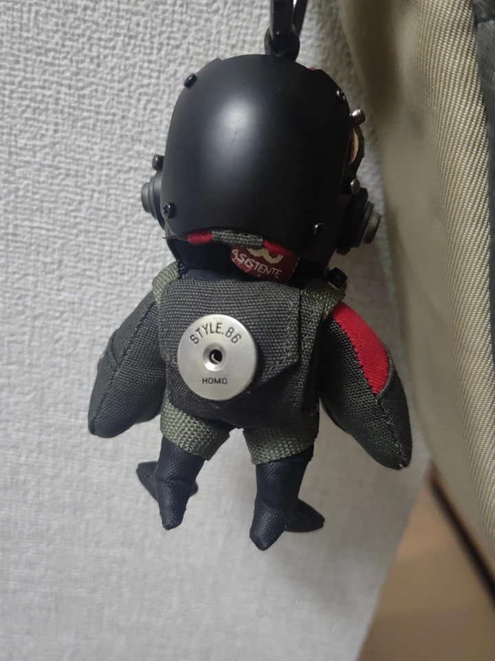 Handmade Bird Pilot Dark Version packaging — blind box style packaging, dark fantasy collectible — Awhisker